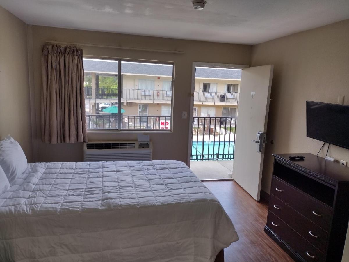 Fairbridge Inn & Suites Richmond Hill Εξωτερικό φωτογραφία
